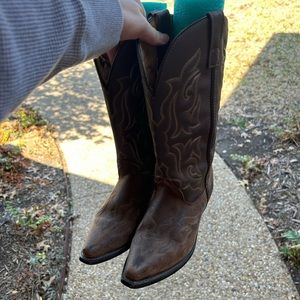 Brown loredo cowboy boots women’s 8